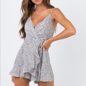 Princess Polly Aamina Playsuit *tag is in AU size
